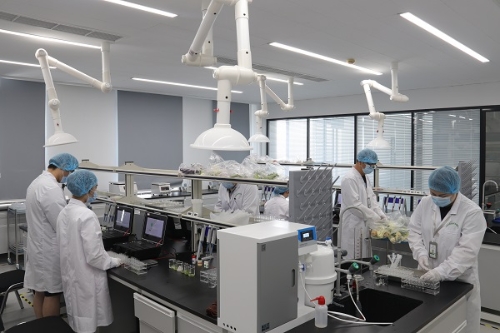 市质检院与市商贸集团共建农产品检测分院 筑牢食品安全防线 同时强化发制品质量监管