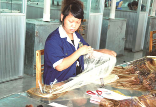中国最大的发制品生产基地 许昌的发制品产业